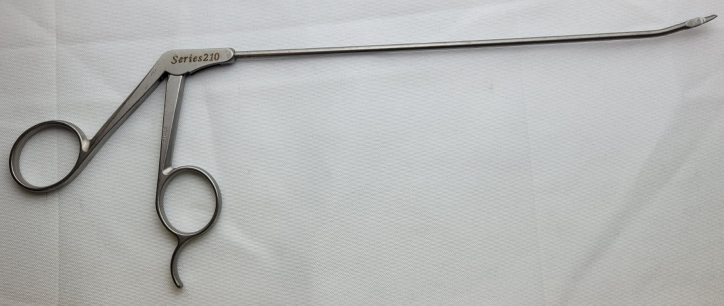 SHUTT-Linvatec S210AFU 15° Upward Curve Aggressor Forceps, 3.4 mm Diameter Shaft