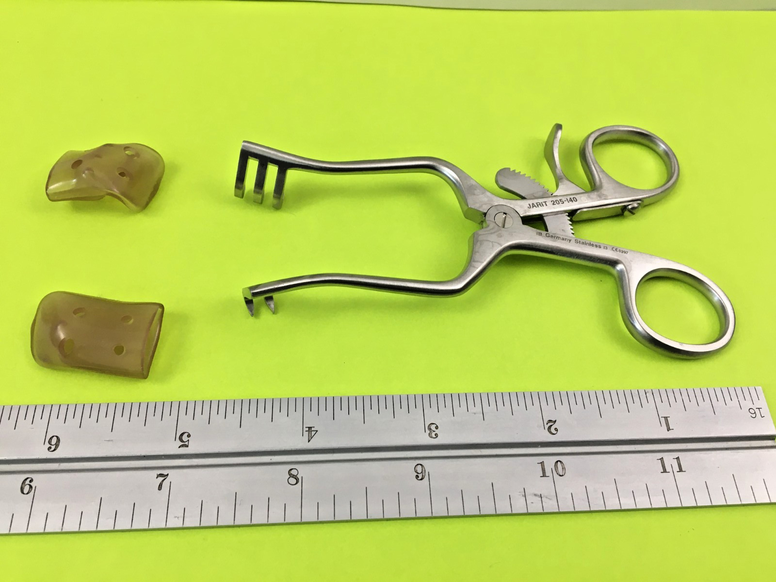 Jarit 205-140 Weitlander Retractor 4.5″ Sharp