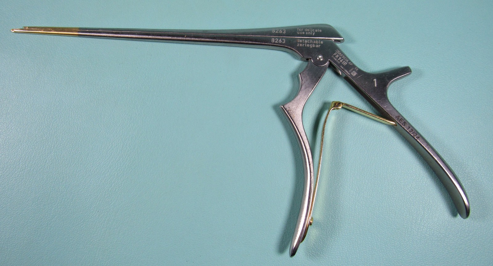 Aesculap FK961R KERRISON Bone Punch Conventional 130 ° Upwards Cutting 7-7/8″