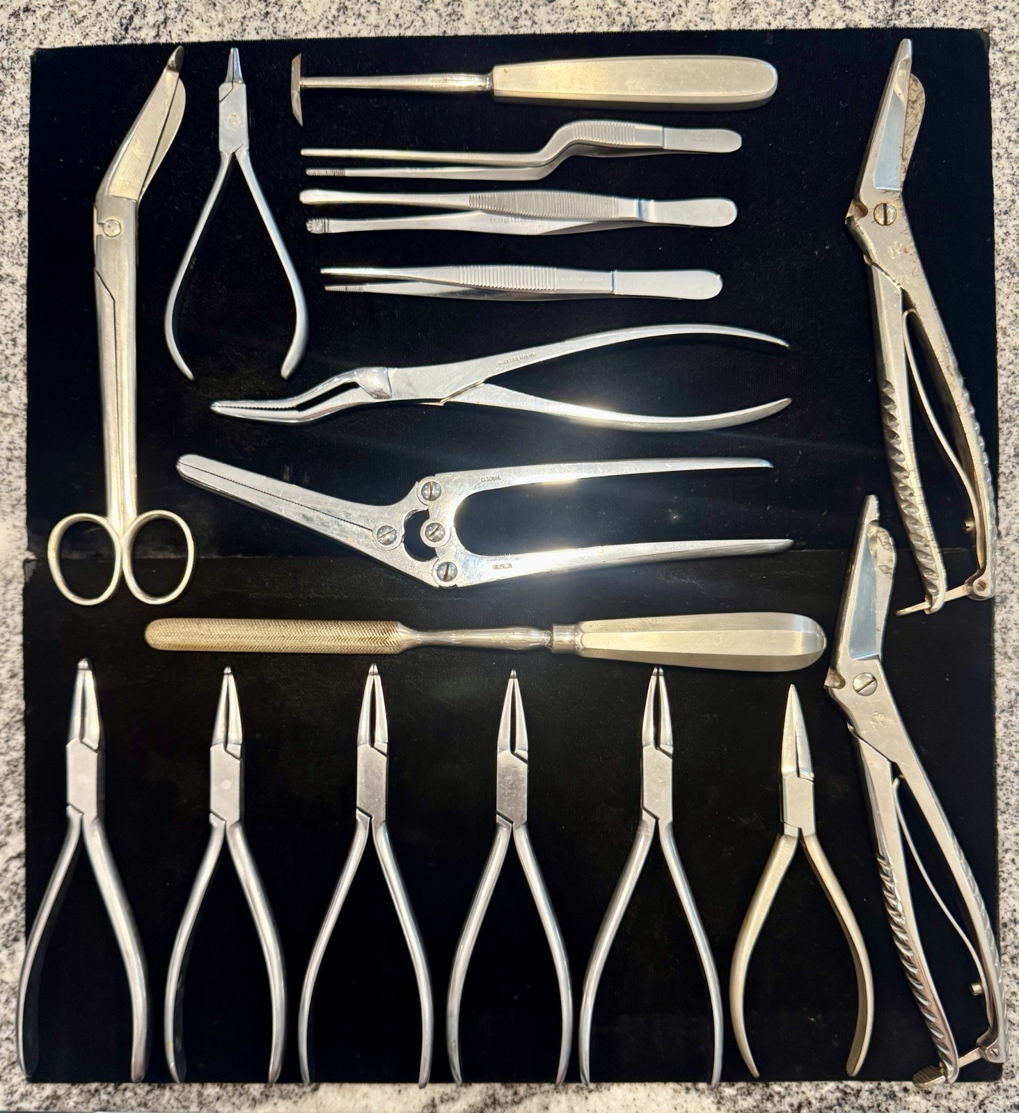Vintage Surgical Instrument Lot V. Mueller Sklar JEHM Forceps 17 Pc