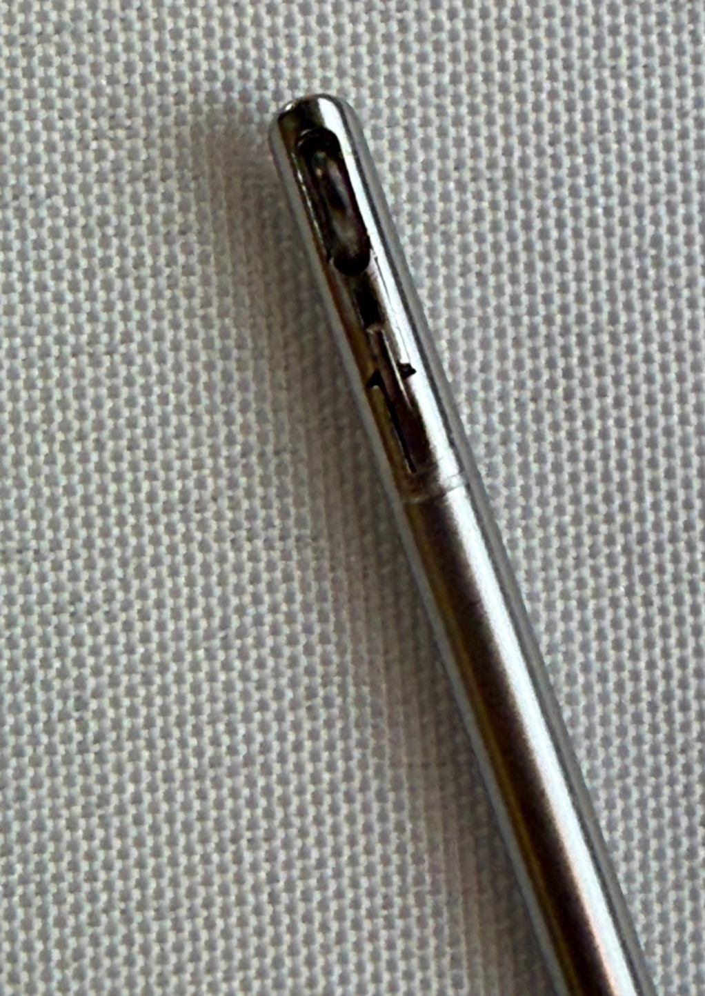 Shutt Linvatec 1.1003 Straight 3.4mm Shaft Mini Tip Forceps 130mm Arthroscopy