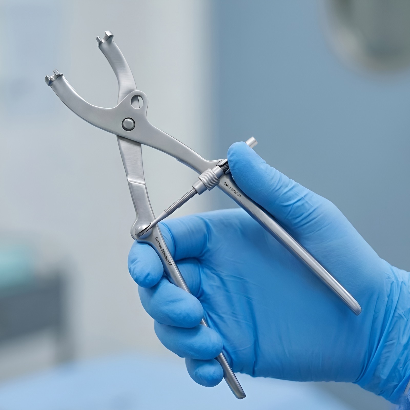Pelvic Bone Reduction Forceps 33cm Adjustable Jaws Orthopedic Instrument