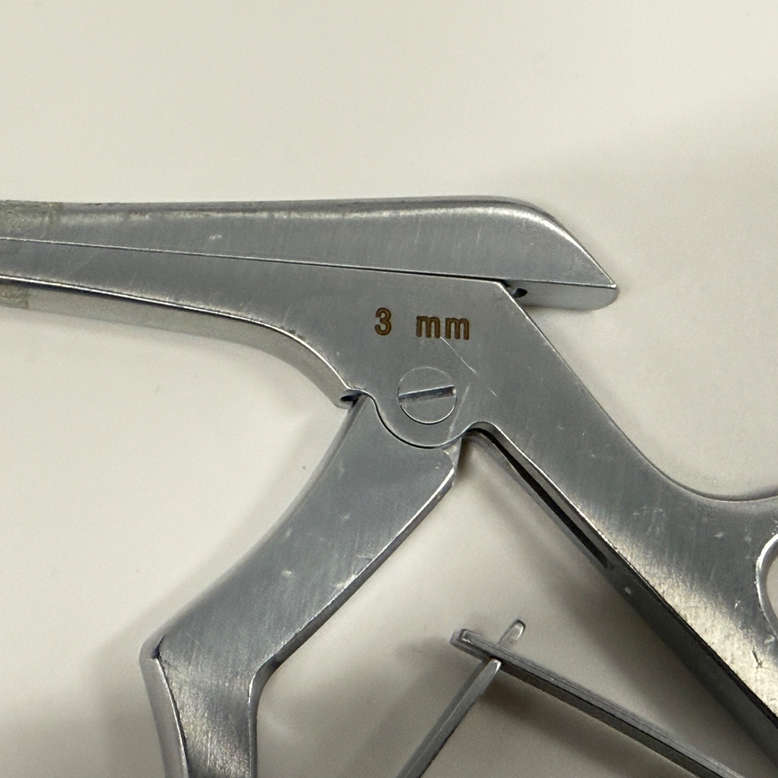 Globus Medical 625.250 3mm x 40° Up x 14″ Kerrison Rongeur Neuro Ortho