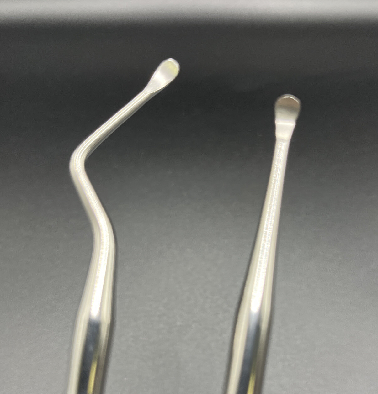 W. Lorenz Molt Curette 09-0230(#5L) and 09-0233(#2) Set