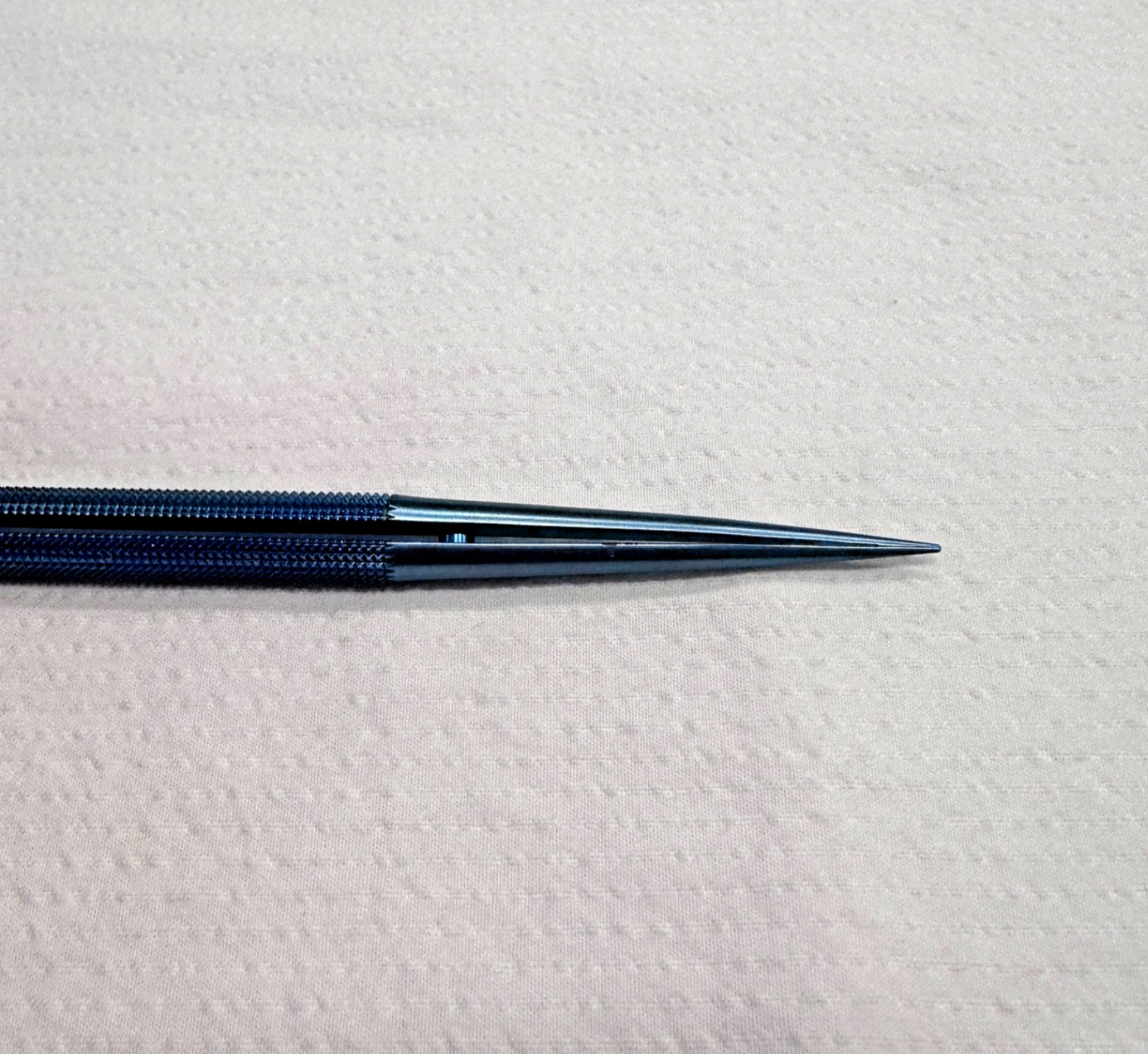 ASSI. T230 Classic MicroLite Titanium Forceps 18cm – 0.15mm tip