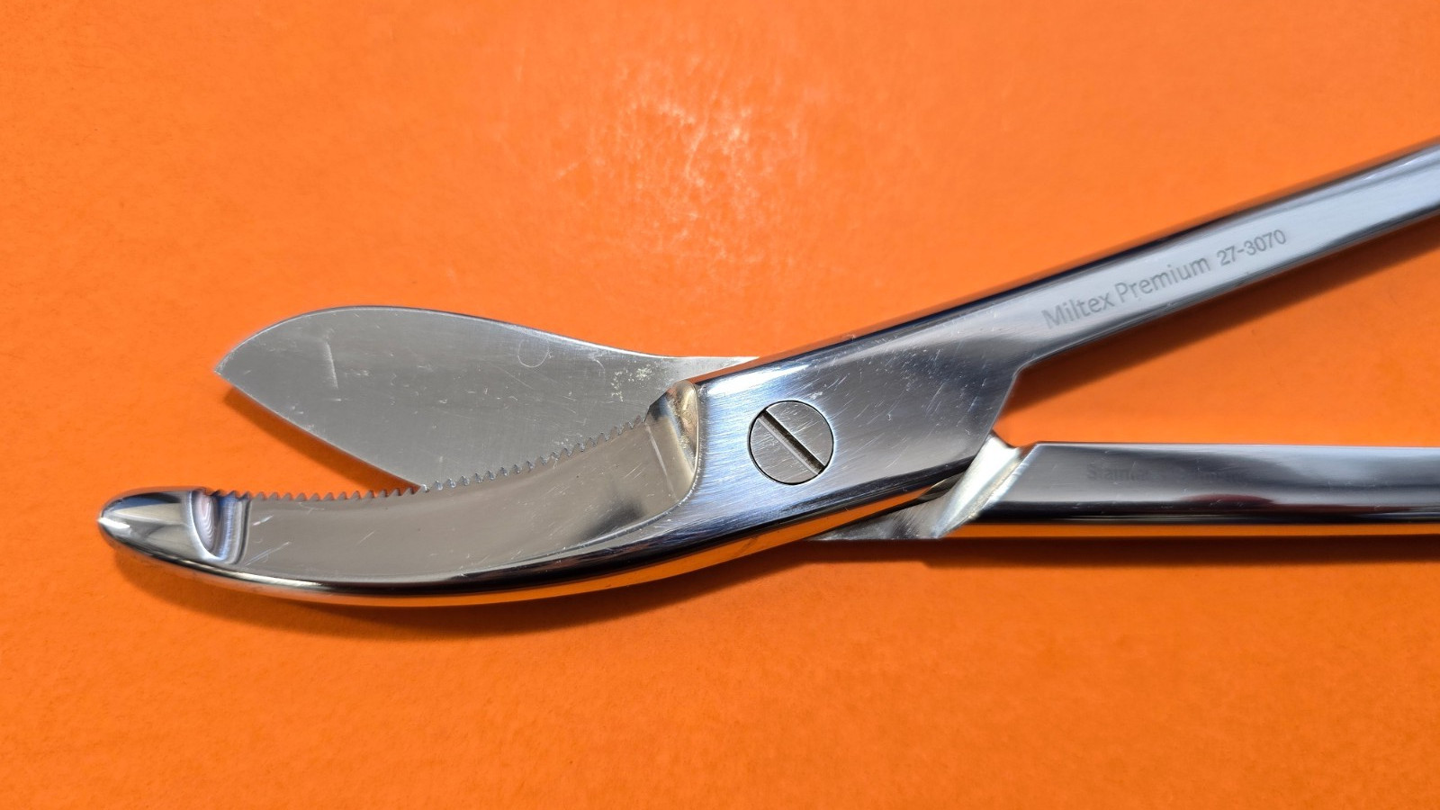 Miltex 27-3070 Orthopedic Bruns Cast Shear 9 1/4″ Serrated Blade