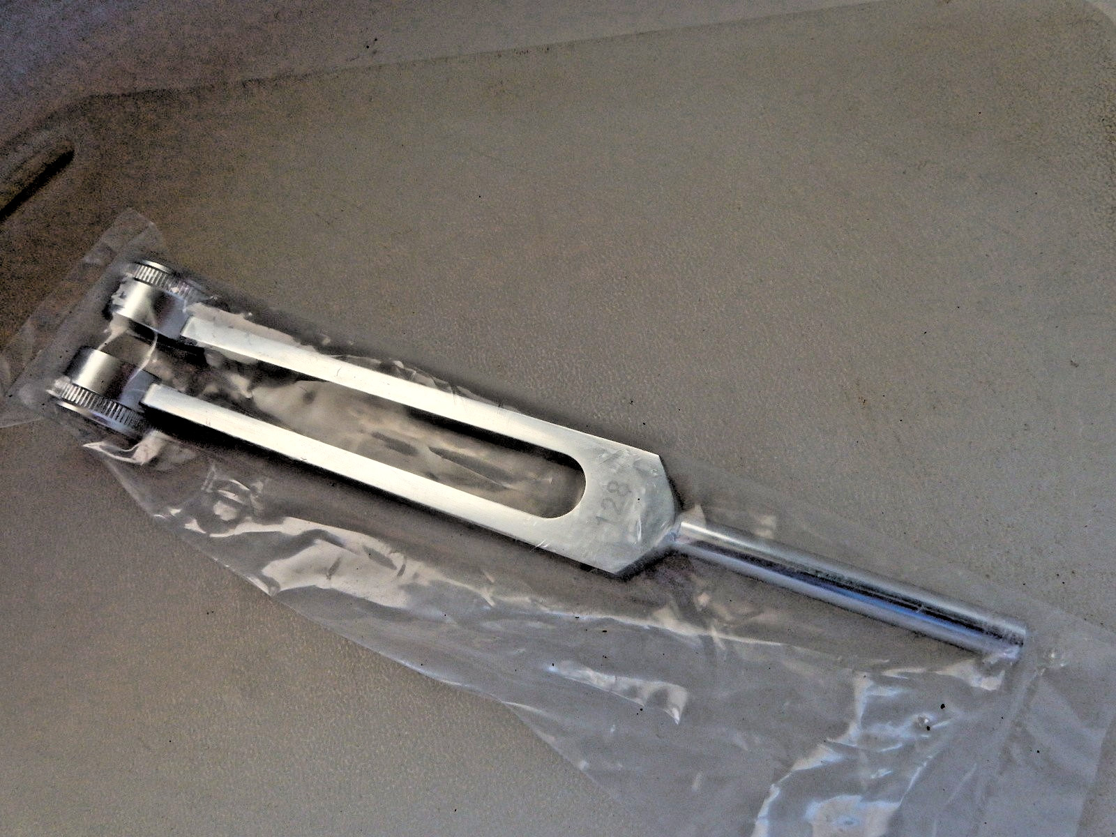Tuning Fork C 128 Hz Medical-Grade w/ Fixed Weights Aluminum Alloy Lightweight