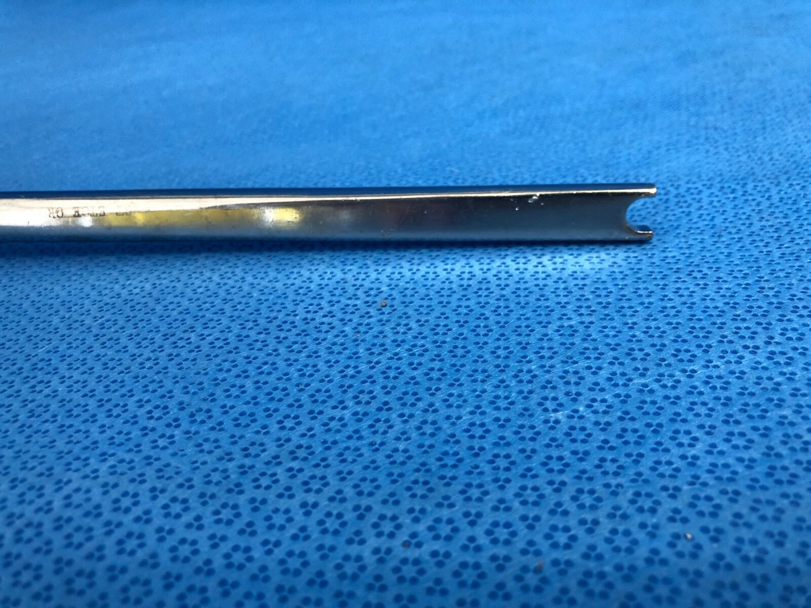 Medtronic Danek 808-521 Rod Pusher, 8mm Opening, 14½” L, 30 day warranty