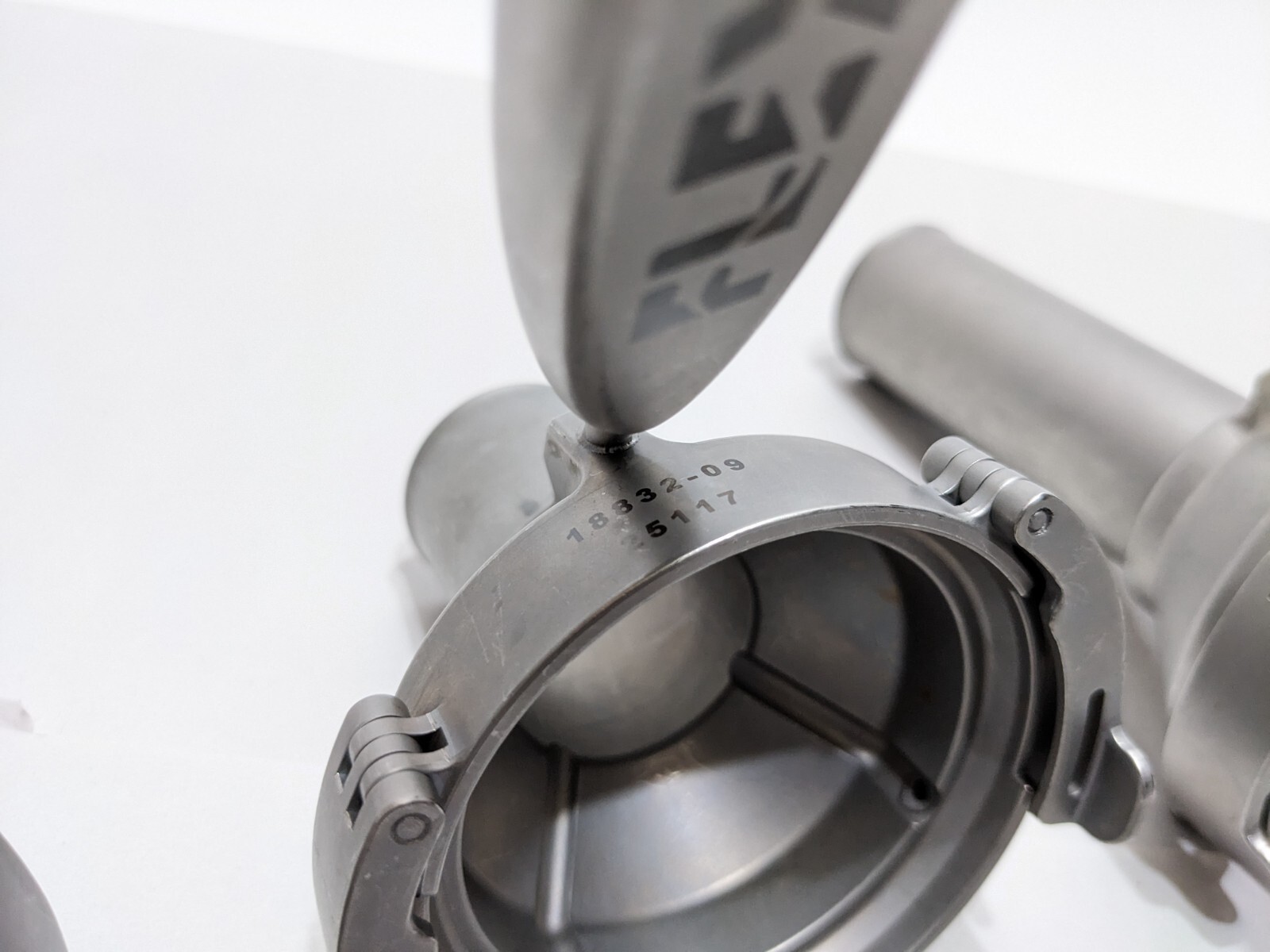 Medrobotics FLEX System Rectoscope for Colorectal Transanal Endoscopic Surgery