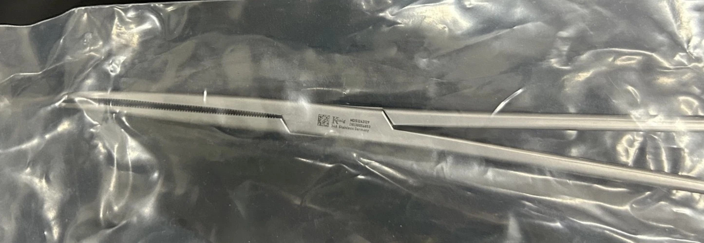 Medline Konig Thoracic Forcep Right Angled Serrated Jaws,MDS1243129