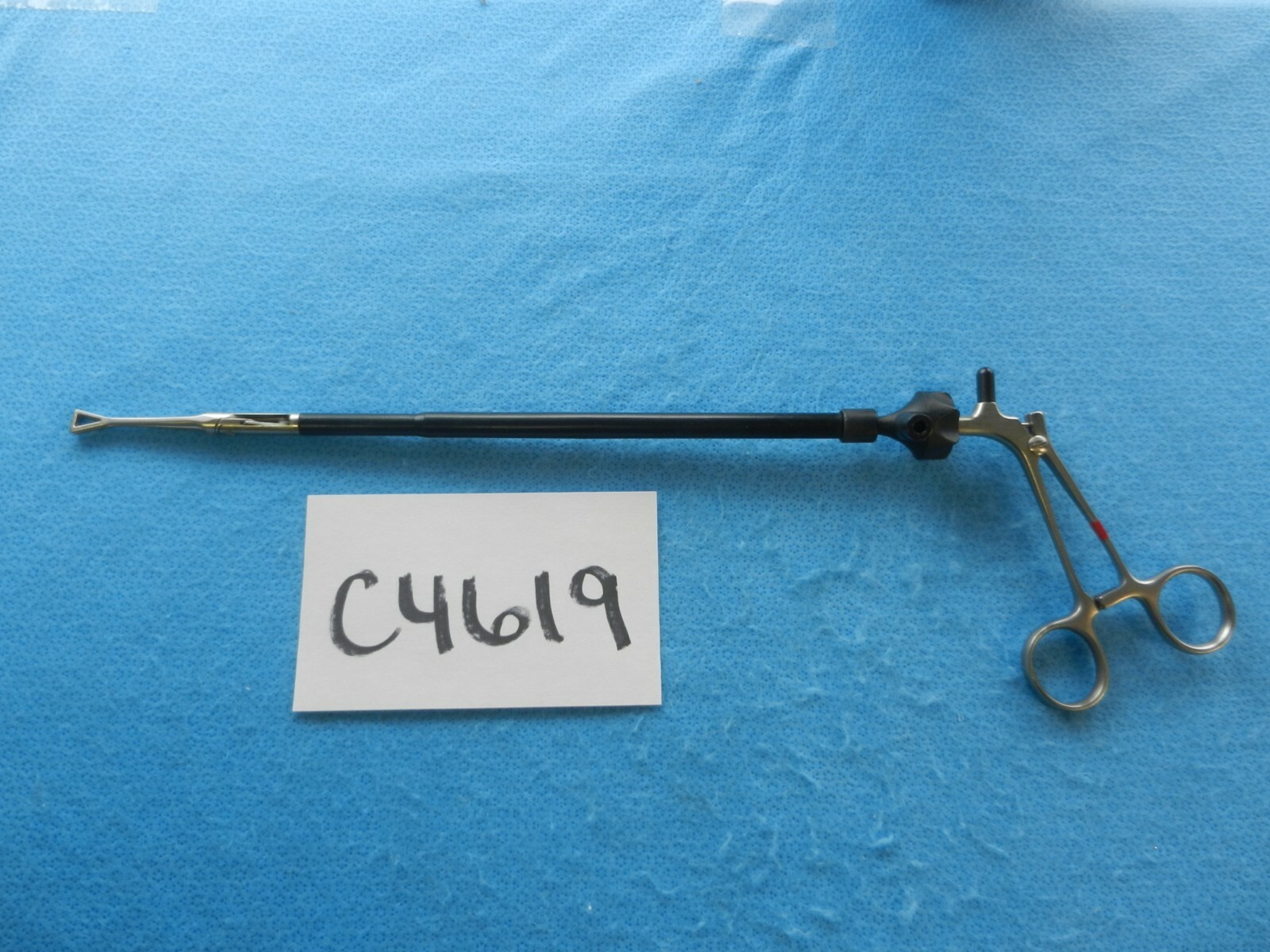 Weck Surgical Laparoscopic 10mm 28cm Triangle Grasping Forceps 116821