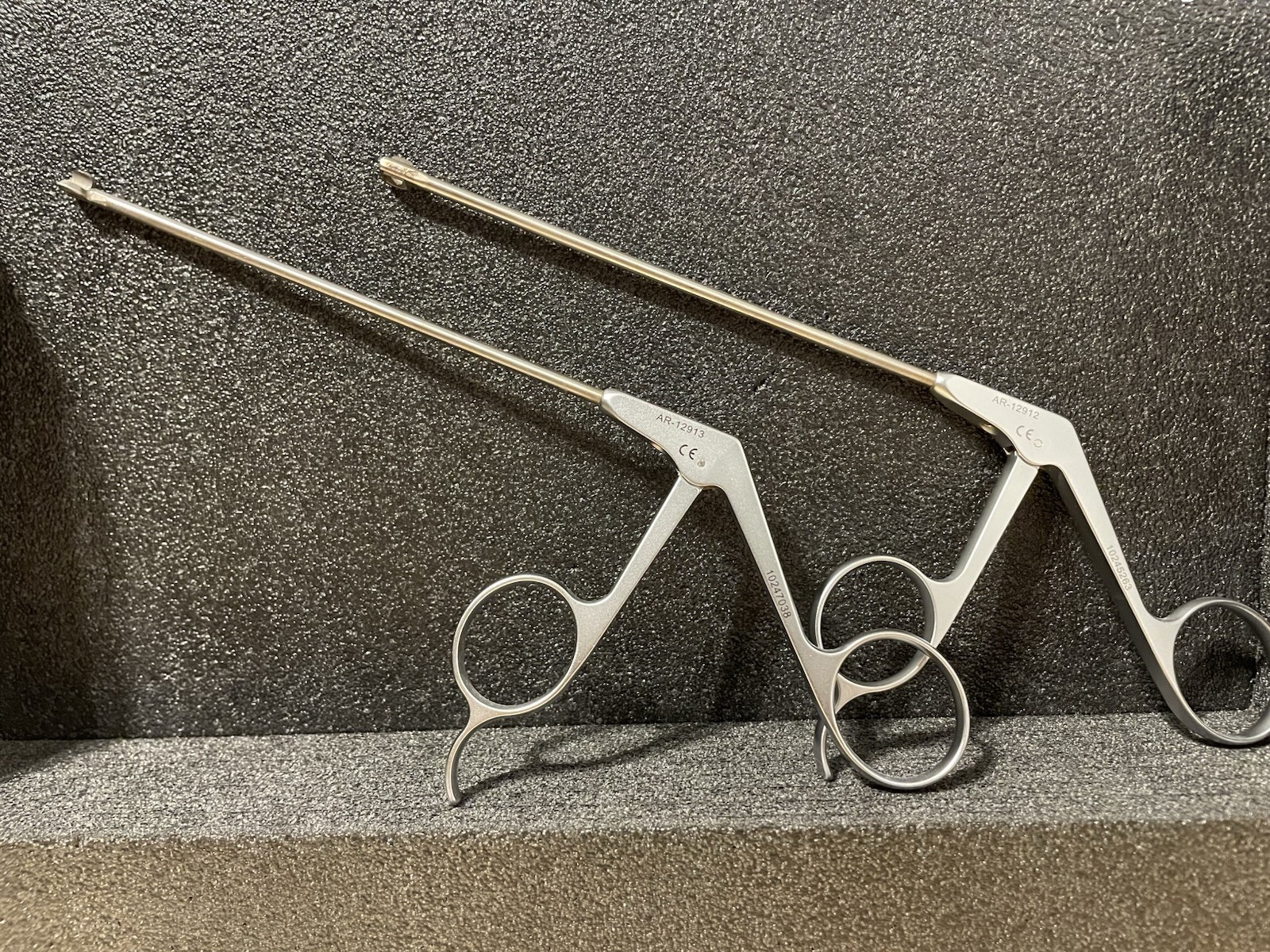 Arthrex – REF: AR-12912 & AR-12913 – 90 Widebiter, Left & Right Rotary Tip-3.4mm