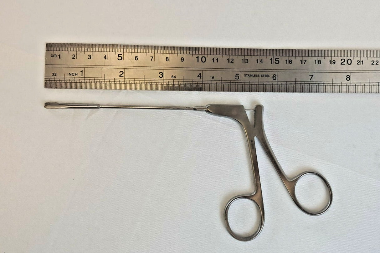 Richards 23-0716, Backbiting Nasal Punch Forceps, ENT