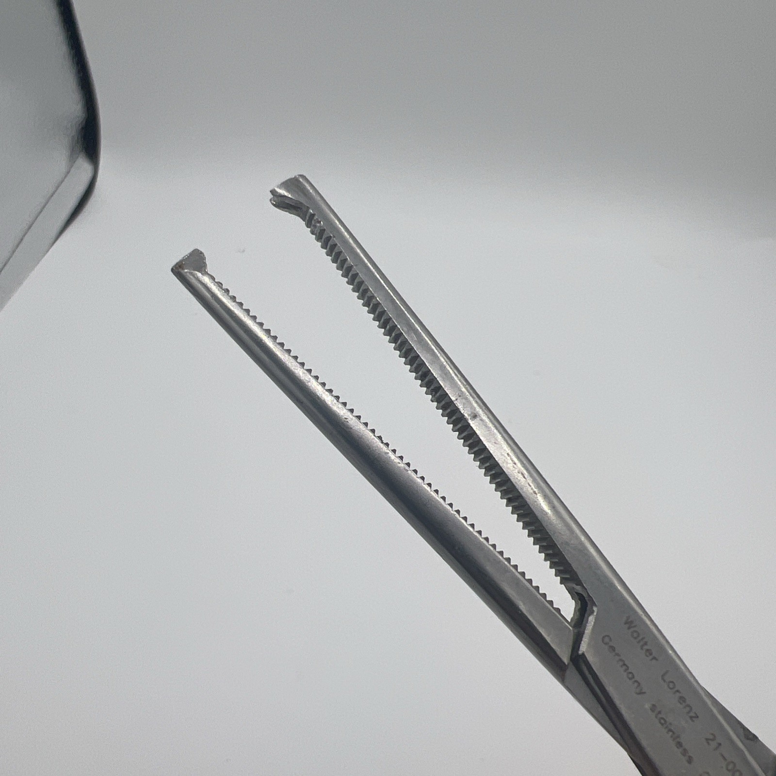 Walter Lorenz 21-0071 Surgical Locking Foresepts Germany Stainless Steel