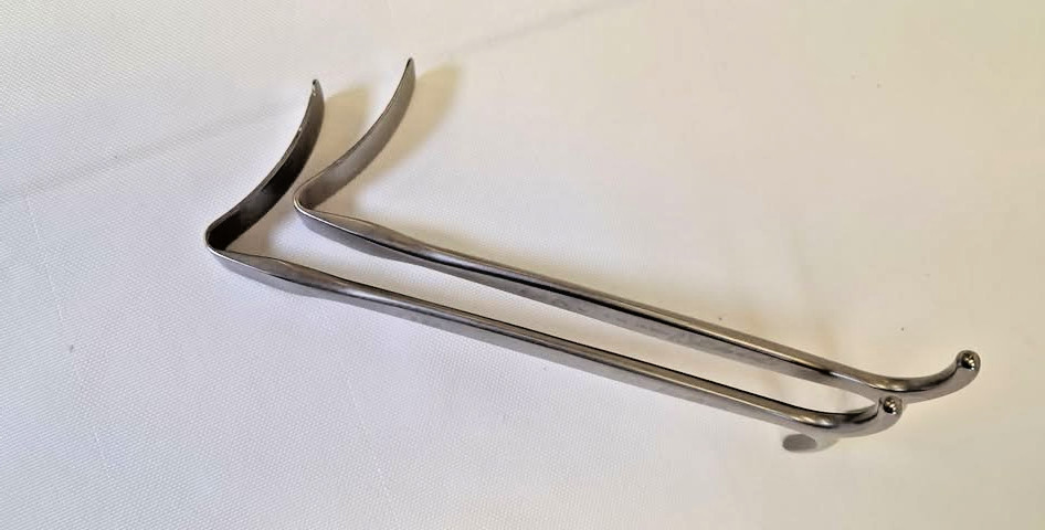Lot Of 2 Richards 11-1537 Smillie Curved Retractors 15.2cm X 12.7mm Blade Width
