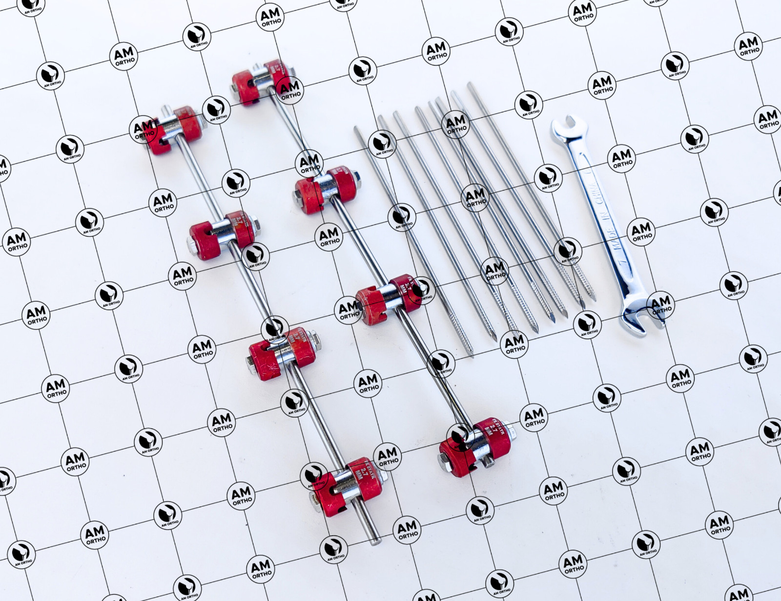 2.7mm External Fixator Set Clamps Rods & Schanz Pins 19 Pcs