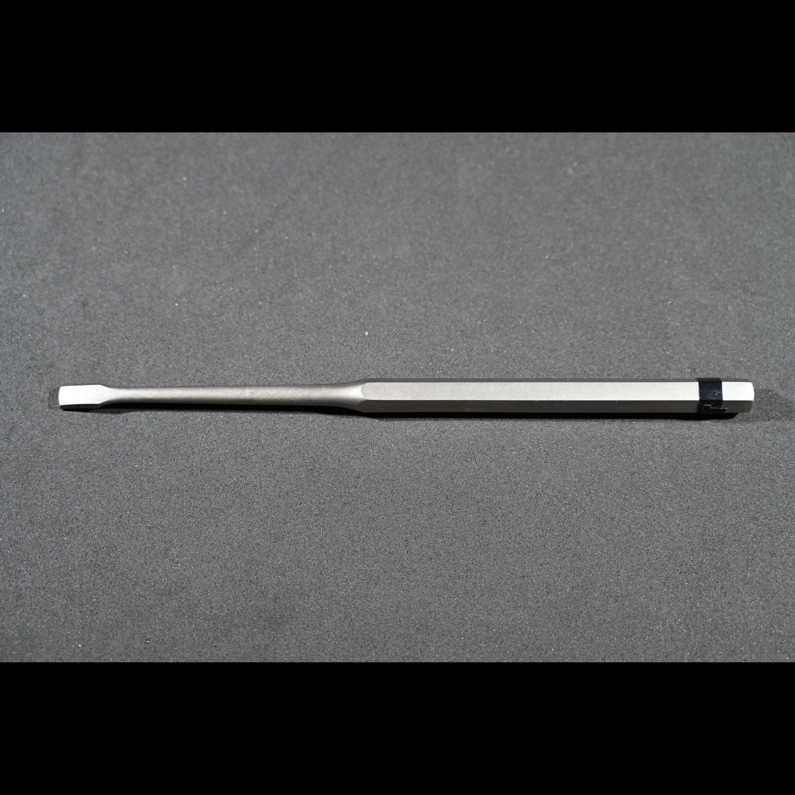 Aesculap FK410R Key Elevator Straight 6.4 mm Blade 7 in Surgical