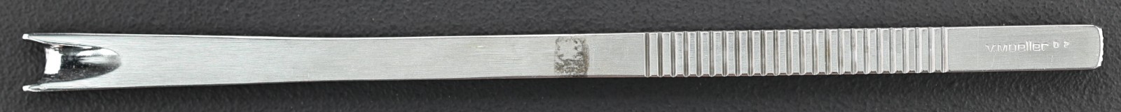 V Mueller RH1457 Osteotome, Guarded Parkes Hump Gouge, Straight, 10 mm, 7″