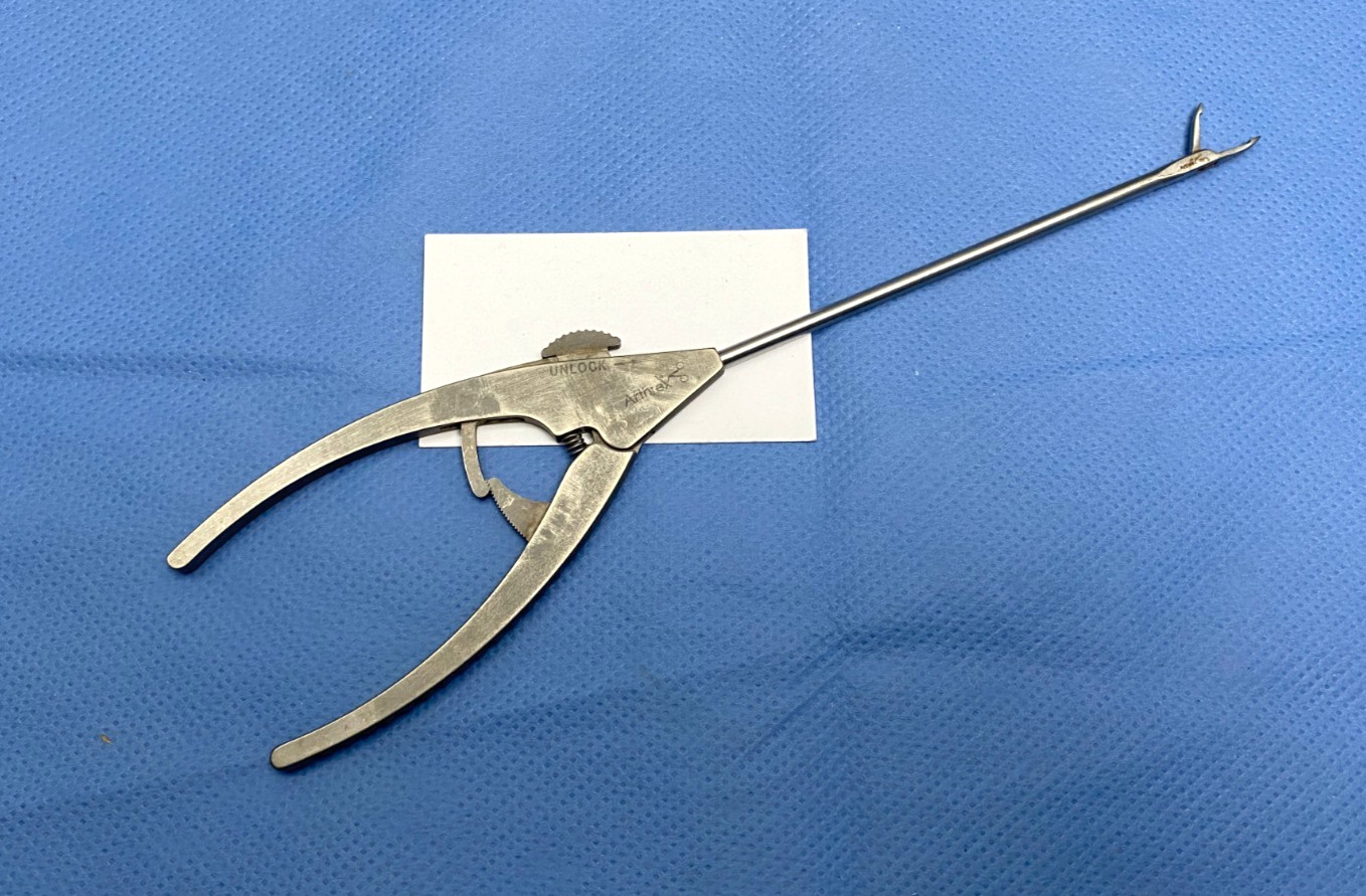 Arthrex AR-13970W KingFisher Arthroscopy Retriever Grasper, Wishbone Handle