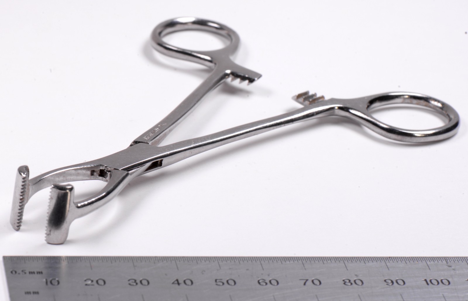 S nthes #398.99 Holding Forceps for Small Plates 5¼” Surgical Germany Stainless