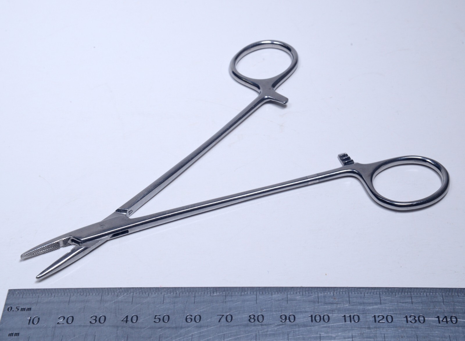 Integra Jarit #120-130 Crile Wood Needle Holder 6″ Stainless Steel Surgical