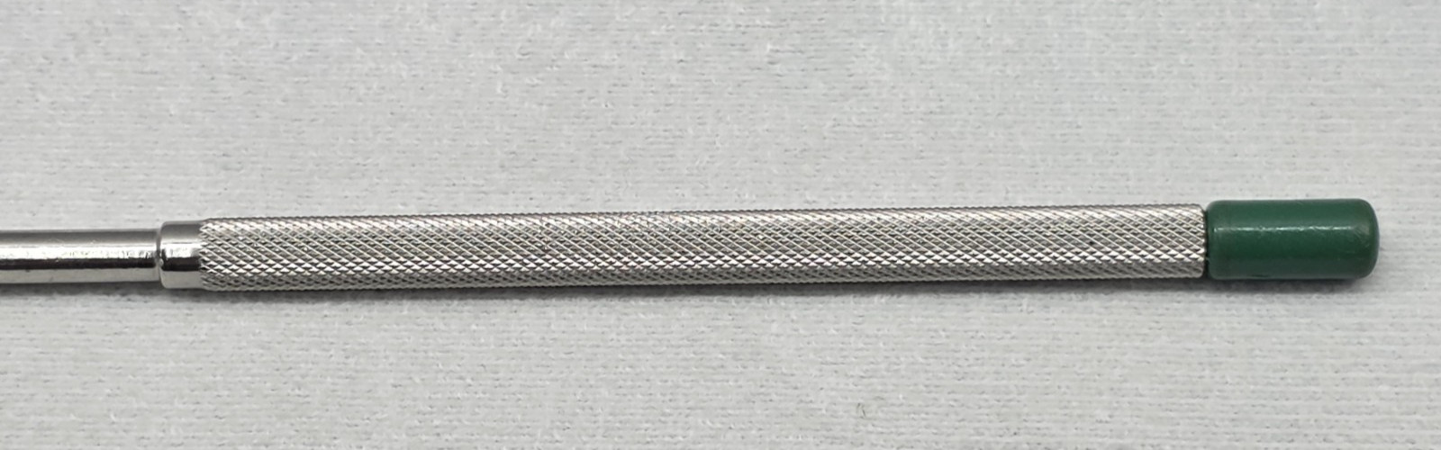 Aesculap BB048R Scalpel Round Handle, micro, 155 mm (6 1/8″)