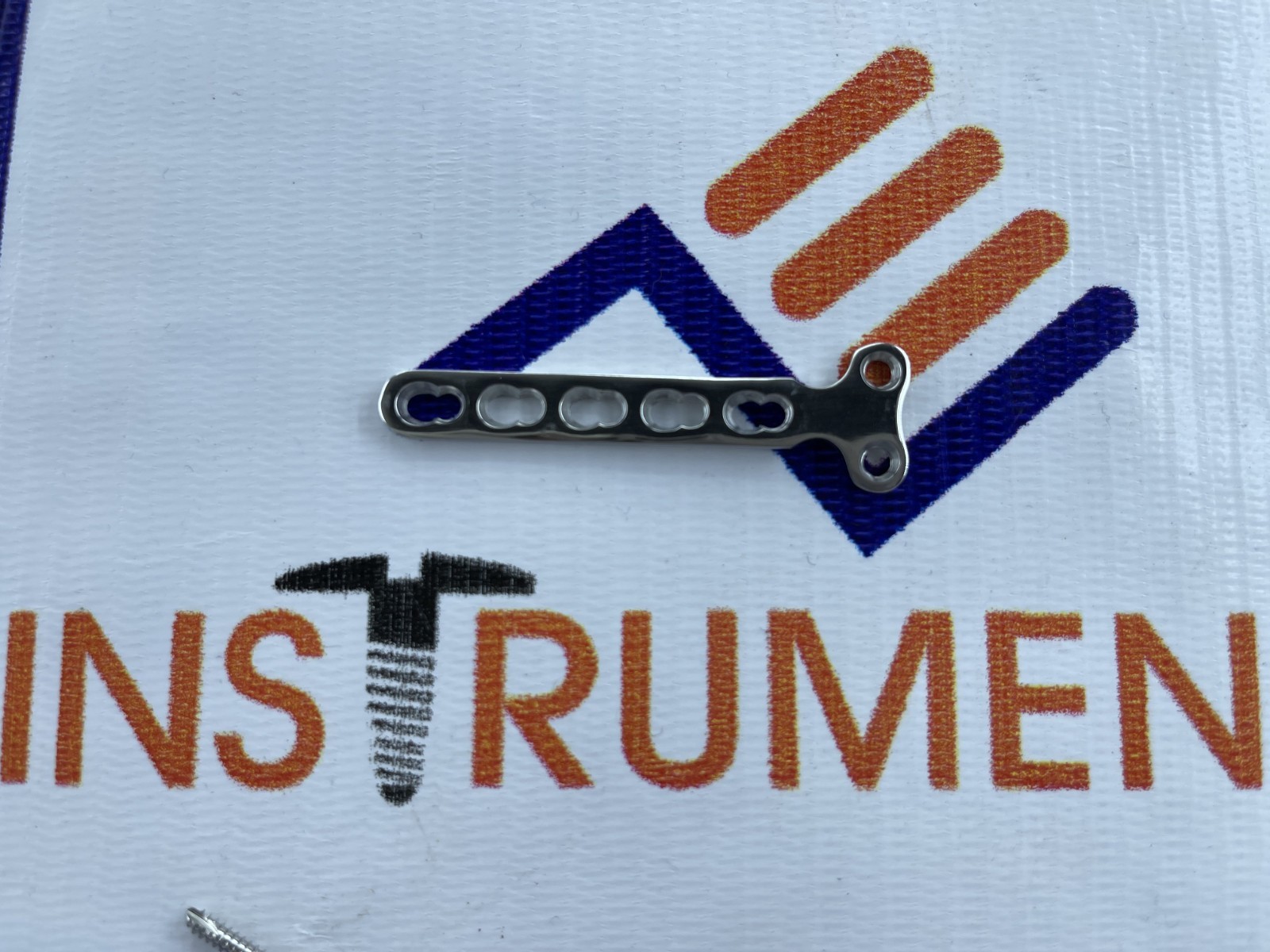 Locking T plates 3 to 6 holes for 2.7mm LCP Screw & Screw(60 Pcs) SS 316L